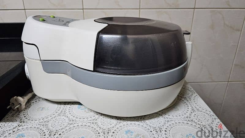 Tefal Air fryer in great condition قلاية هوائية تيفال بحالة ممتازة 1