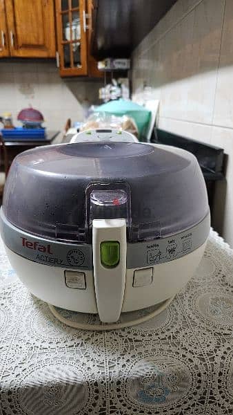 Tefal Air fryer in great condition قلاية هوائية تيفال بحالة ممتازة 3