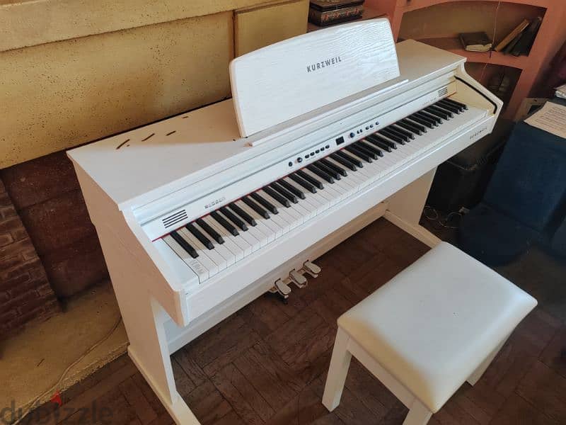 Digital Piano White 4