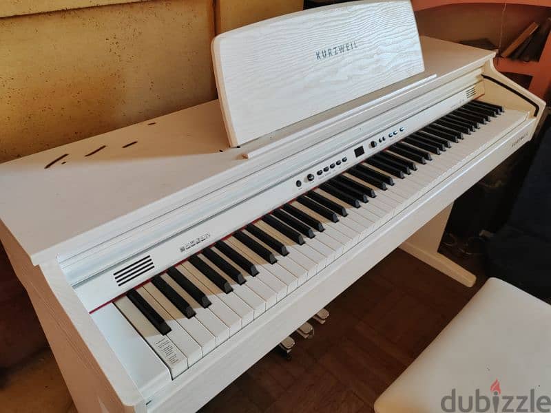 Digital Piano White 7