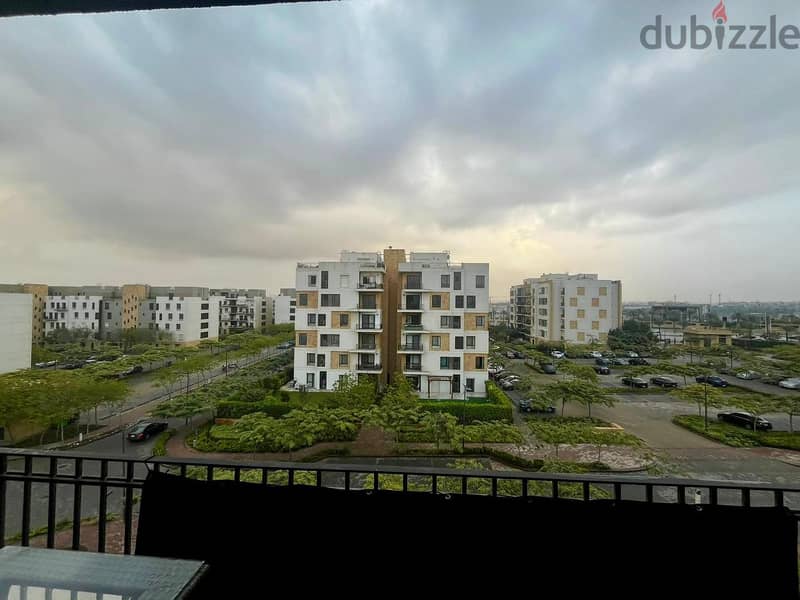 Fully furnished Apartment 157m with AC's - Very prime location in Eastown 5