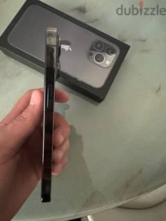 iPhone pro 128 G 85 % battery no scratch