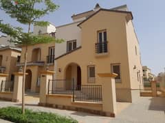 for sale , town house cornar , in up town cairo