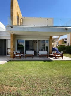 Fully furnished villa for sale on the lagoon, immediate receipt 0
