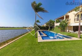 Stand alone 650m with Private pool , Diract lagoon