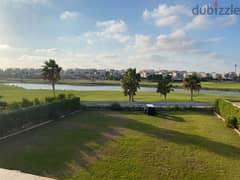 villa 980 m directly on golf and lakes in Hacienda Bay finished with a/c’s