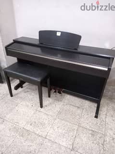 piano Yamaha 0