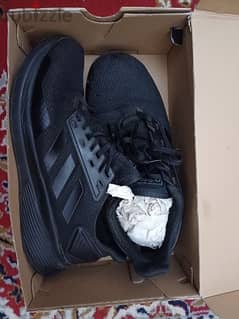 Adidas original shoes size 42 2/3 اديداس