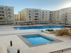 Apartment 240m with swimming pool view in Mivida