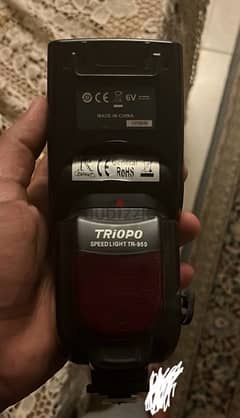 triopo flash + batteries and charger for sale