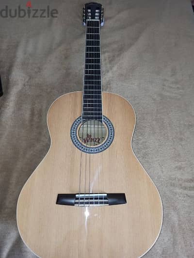 WinnZz guitar Brand new - جيتار ويننزز جديد الحالة