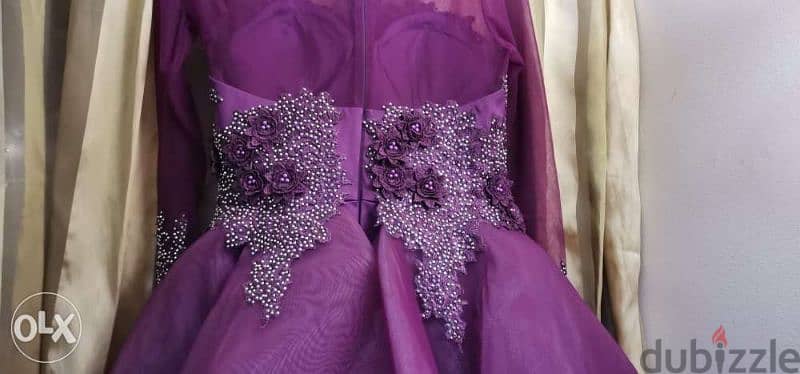 فستان سواريه للايجار 8