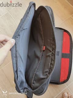 حقيبة لابتوب أصلية للبيع او للبدل  - مثالية للابتوب 17 بوصة