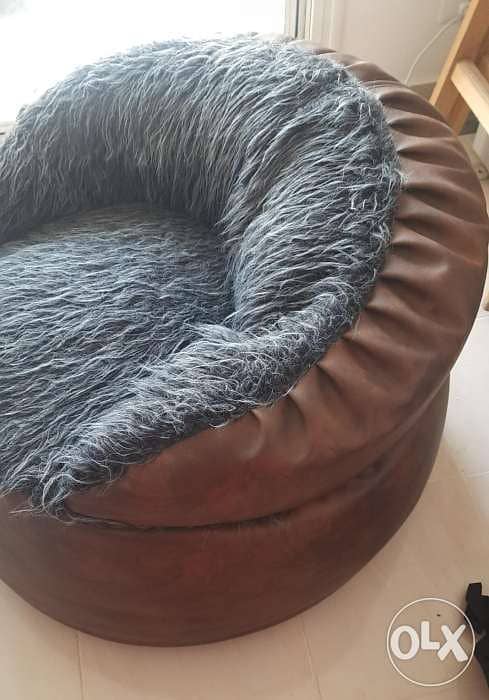 Bean bag for adults بين باج فرو كبيرة 1