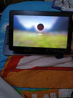 Laptop and tablet  dell
2x1