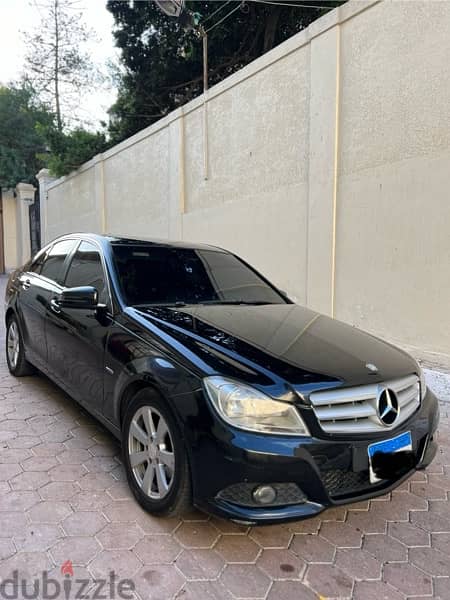 Mercedes-Benz C180 2012 1