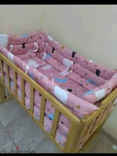سرير بيبي بالمرتبة مقفول مقاس كبير من حديث الولادة لعمر طفل 3 سنين