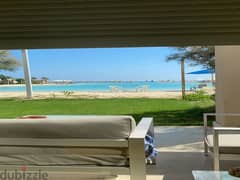 Villa for sale view landscape 976 m with cabana first row in Hacienda Bay