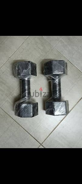 2 Dumbbells 5kg | ٢ دمبل 5كجم 4