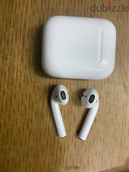 Original Apple AirPods (2nd generation) with charging case 1