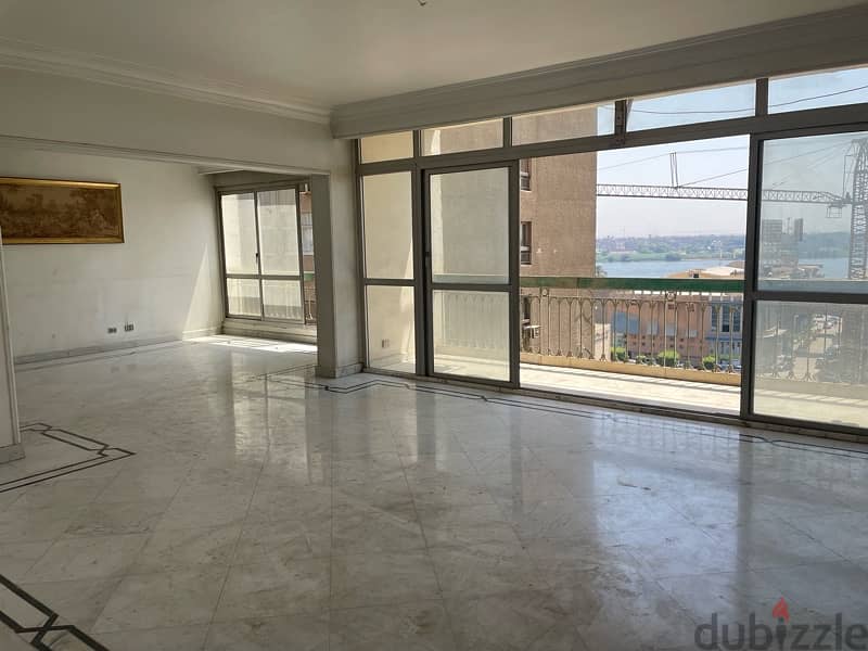 Outstanding Nile view 3 bedroom spacious appartment for rent 2