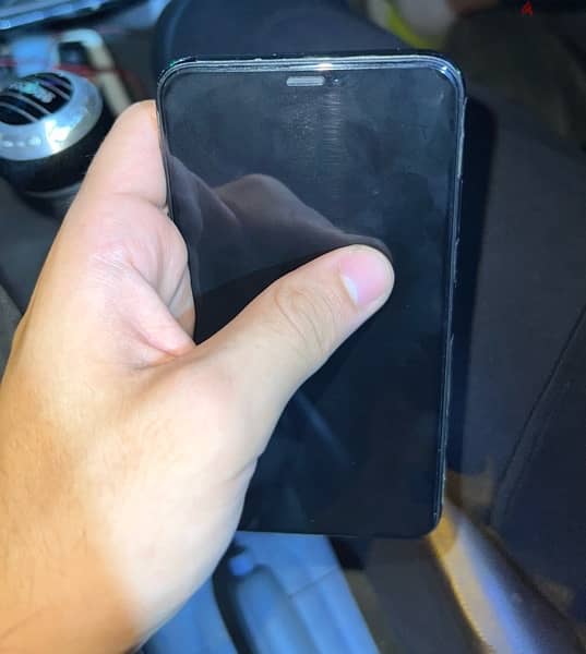 iphone xs max “like new” 2