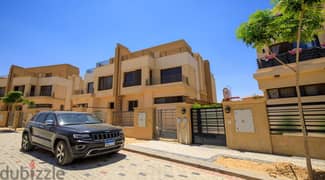 Own a Luxury villa in Taj city New Cairo with attractive price  بالسعر القديم فيلا للبيع في تاج سيتي برايم لوكيشن 0