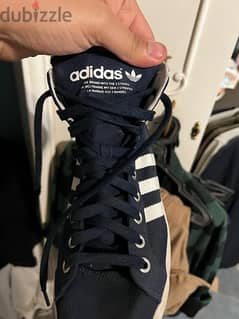 Adidas original . . size 46