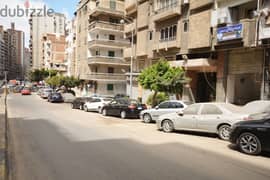 محل نجاري للبيع - سيدي بشر -العيسوي- مساحة 120 متر