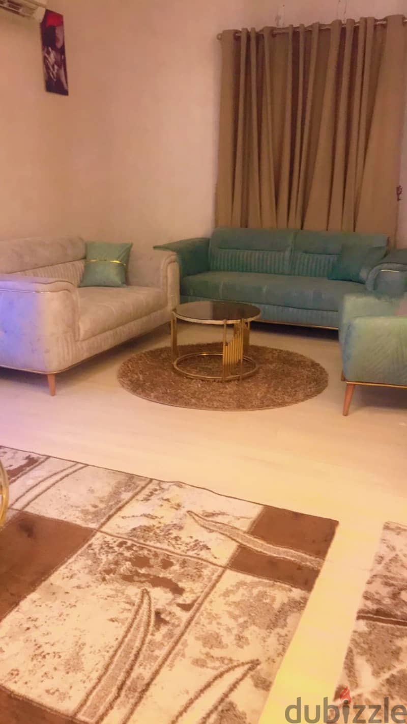 Furnished villa for rent in Beverly Hills, 4 rooms and 3 bathrooms, and there is a guard and a housemaid 5