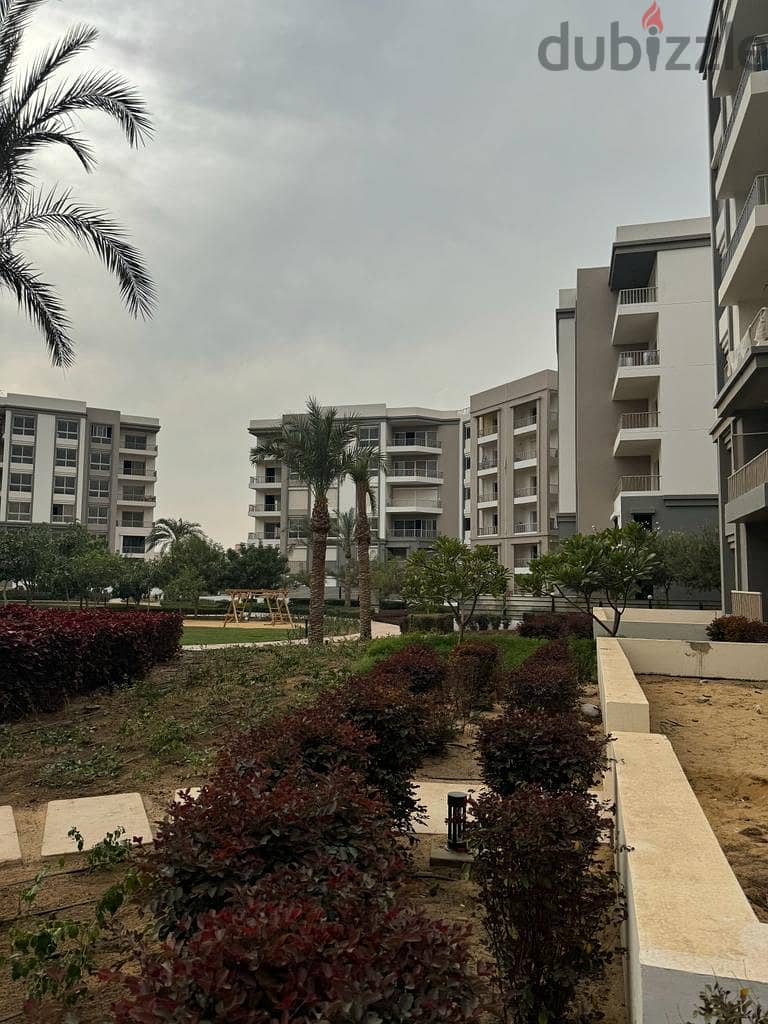 The lowest down payment for an apartment 207m in market ready to move in compound hyde park with installments 5