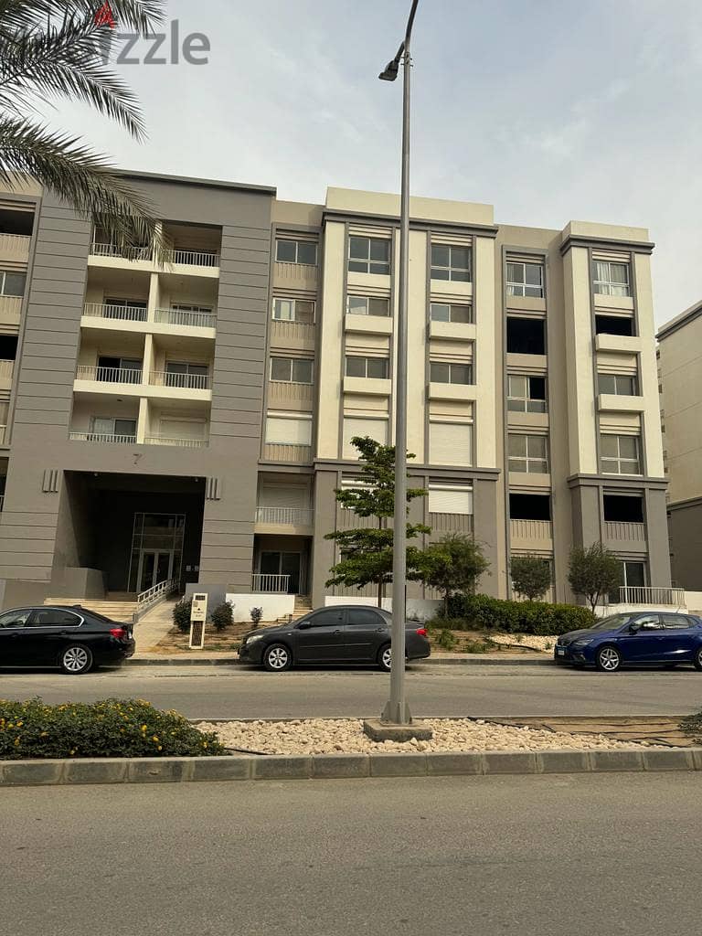 The lowest down payment for an apartment 207m in market ready to move in compound hyde park with installments 8