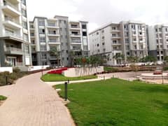 The Lowest Price Apartment 145 M In Whole Phase In Hyde Park Compound With Open View On Lake, Landscape Very Special With Installments ready to move