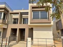Twin house villa, immediate receipt, for sale in Palm Hills Compound, Fifth Settlement - Palm Hills New Cairo