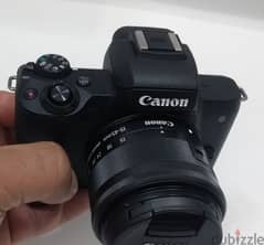 Canon M50