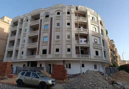 Ground floor apartment with garden for sale in Old Narges (Narges Buildings)