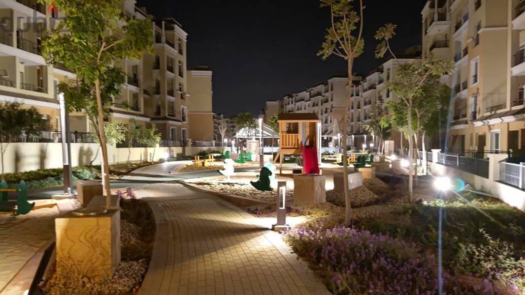 For sale, an apartment in a garden with a 42% discount on cash and installments over 8 years in Amazing Location in Cairo, in the Sarai Compound in fr 7
