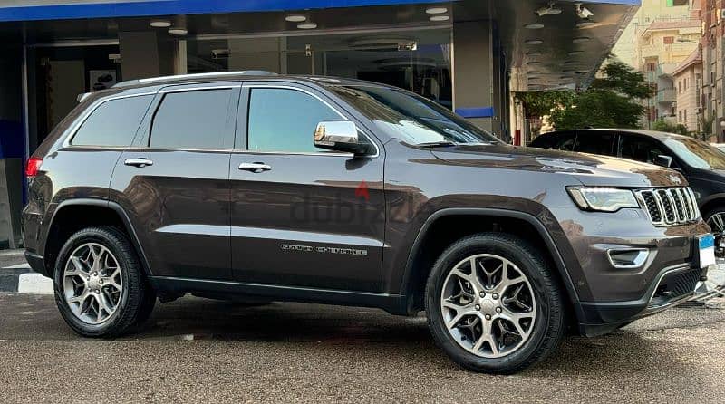 Jeep_Cherokee_2022 2