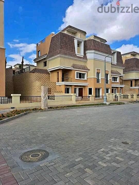 Own a villa at the price of an apartment in a prime location next to Madinaty in the "Saray Compound 5