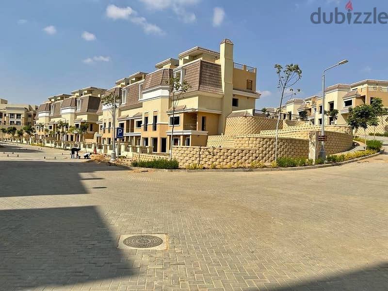 Own a villa at the price of an apartment in a prime location next to Madinaty in the "Saray Compound 7