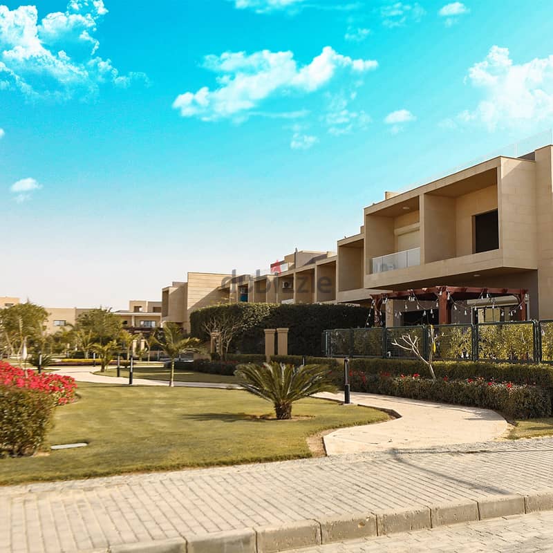 Come inspect and receive immediately an apartment with a private roof in the heart of old Sheikh Zayed in front of Nile University, with a special ins 16