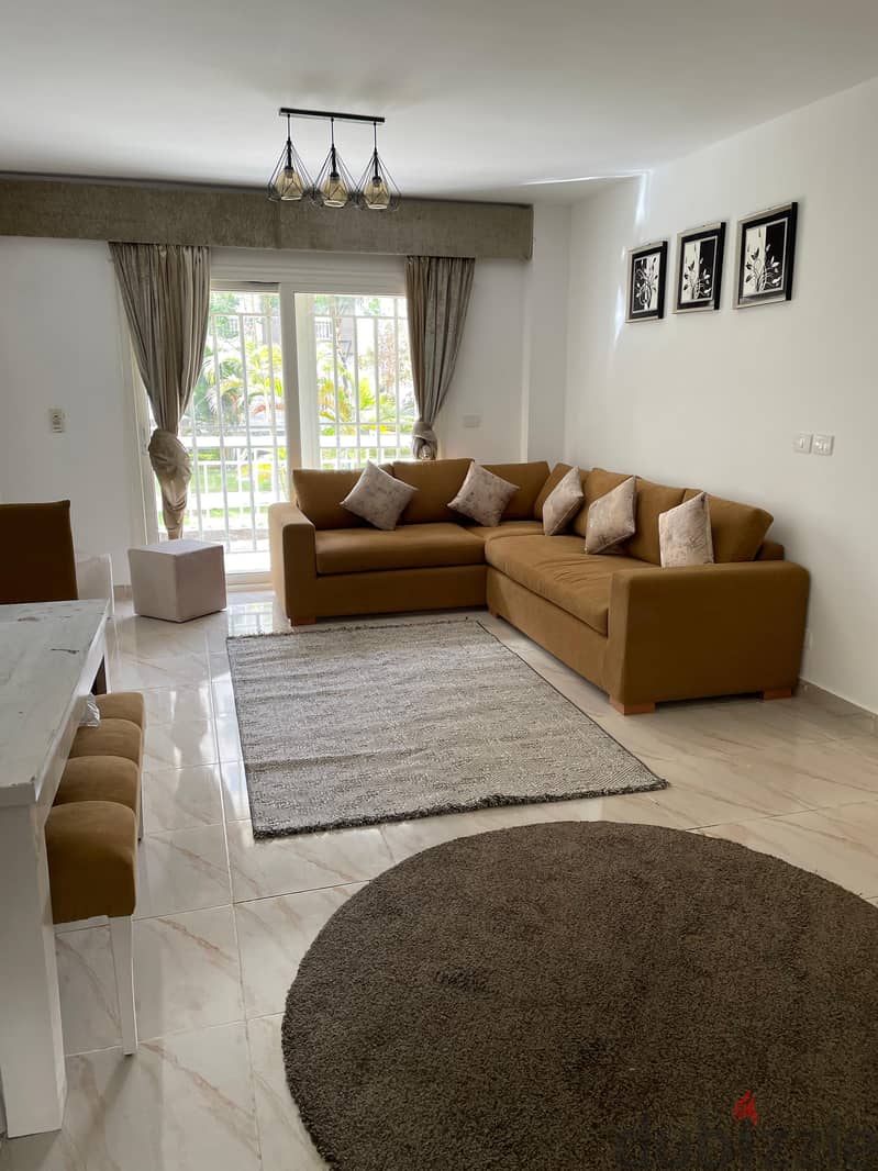 Furnished apartment for rent in Madinaty, 3 bedrooms, 2 bathrooms, hotel furniture, first residence, great location, very close to all services 0