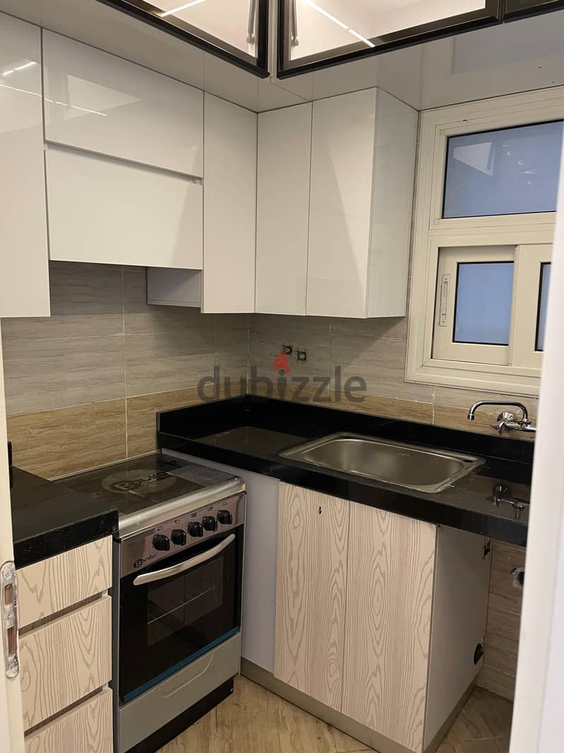 Furnished apartment for rent in Madinaty, 3 bedrooms, 2 bathrooms, hotel furniture, first residence, great location, very close to all services 10