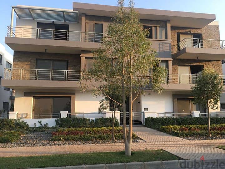 villa with 4 rooms for sale in New Cairo in Taj City Compound, 175 meters, Taj City New Cairo - very special location for the unit - double view 16