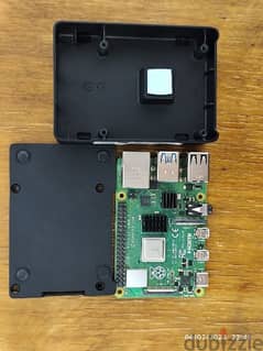 Raspberry Pi 4 8GB With Flirc Case And Power Adapter