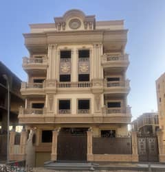 شقة متكرر 205 متر للبيع تقسيط من المالك مباشرة إستلام فوري في الاندلس - التجمع الخامس  AL Andalous - New Cairo العمارة ناصية علي ممر بالقرب من Mivida