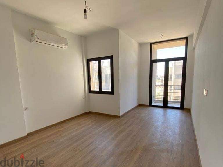 Apartment with garden (immediate receipt + finished with AC'S) for sale in the Fifth Settlement, Al Marasem Fifth Square Compound 17