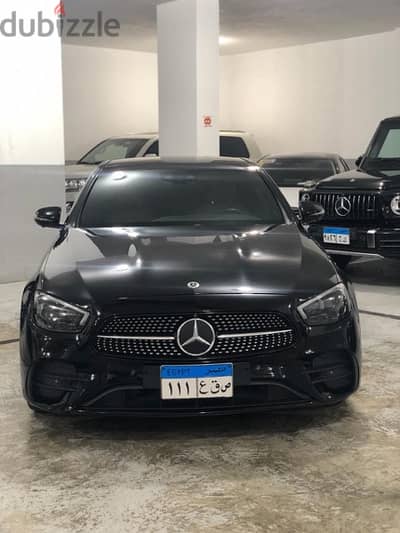 Mercedes E300 2022 for rent - مرسيدس للايجار