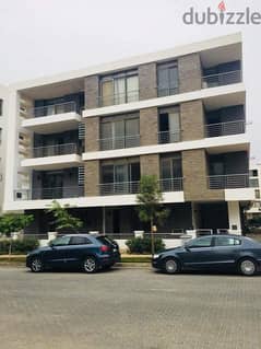 4-room apartment for sale in front of Gate 3 of Cairo Airport