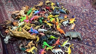 مجموعة ألعاب و ديناصورات كالجديدة